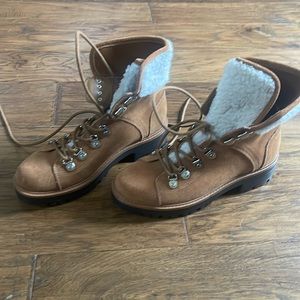 Marc Fisher size 7 Sherpa lined hiking boot